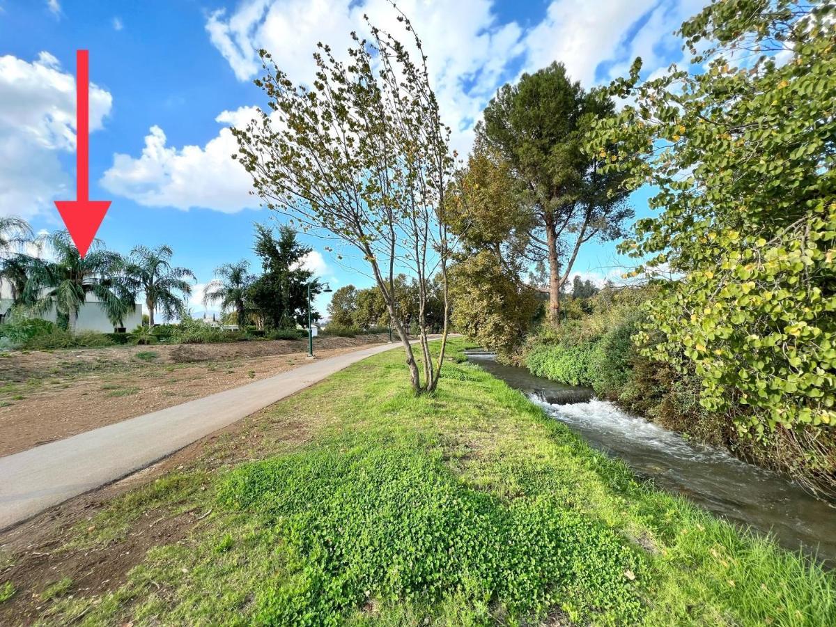 שפיגל קו ראשון לנחל-Hagoshrim,הגושרים Apartamento Exterior foto