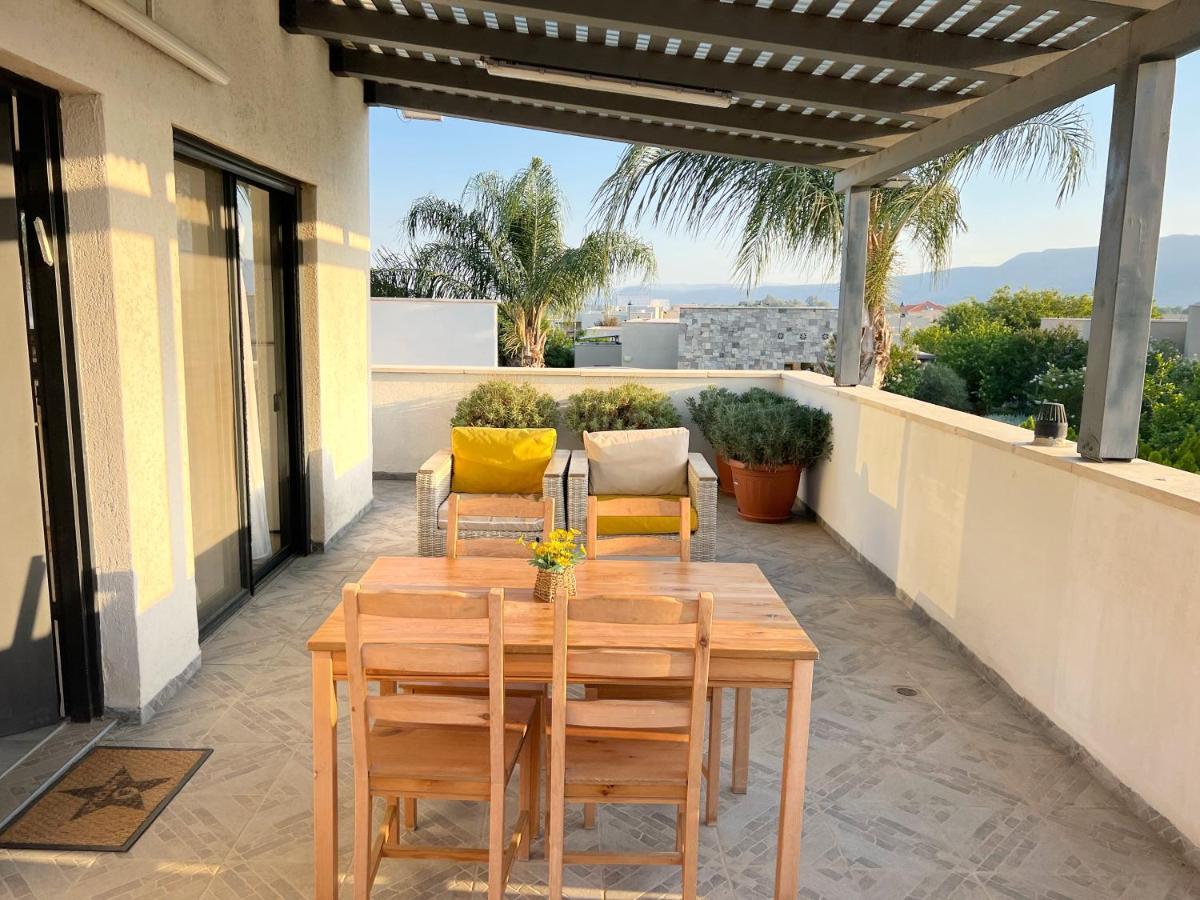 שפיגל קו ראשון לנחל-Hagoshrim,הגושרים Apartamento Exterior foto